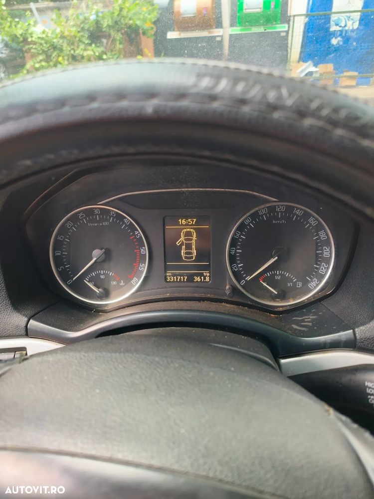Skoda Octavia 1.6 TDI ACTIVE - 2