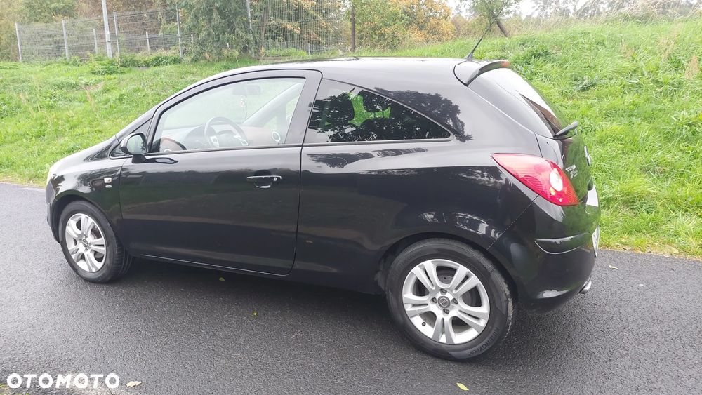 Opel Corsa 1.2 16V Cosmo EasyTronic - 7