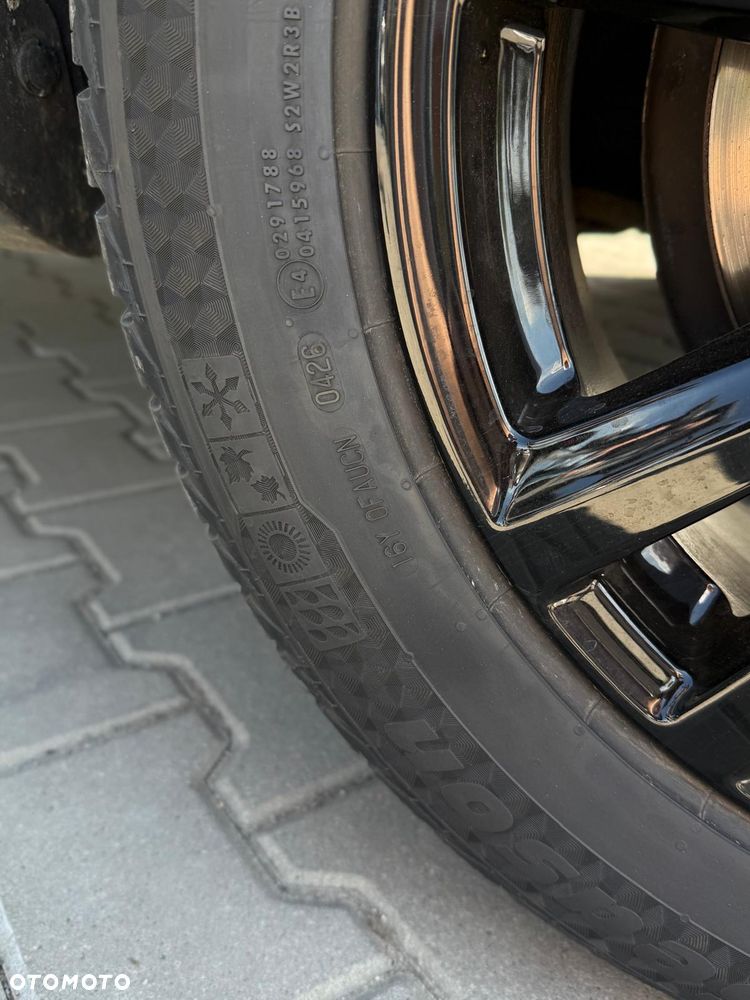 Ford Kuga 1.5 EcoBoost FWD Titanium ASS - 8