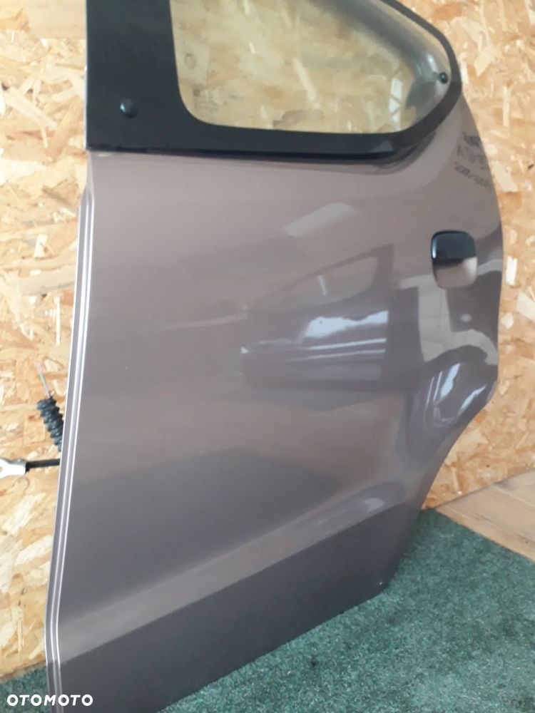 Drzwi Lewy Tył Suzuki Alto VI ZKV - 8