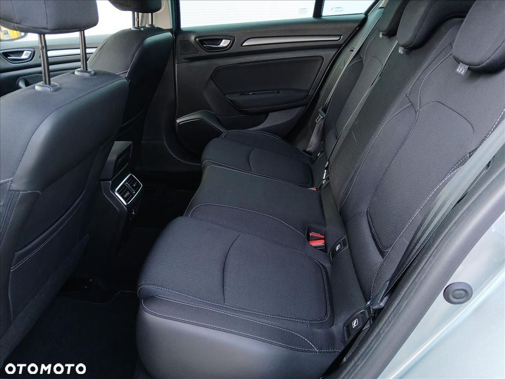 Renault Megane 1.5 Blue dCi Zen - 10