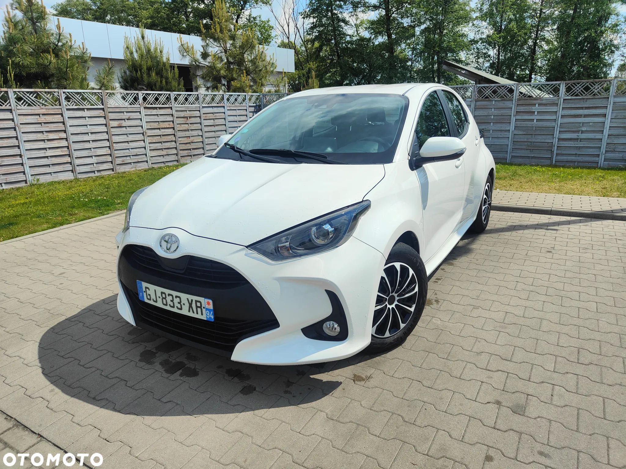 Toyota Yaris Hybrid 1.5 Active - 1