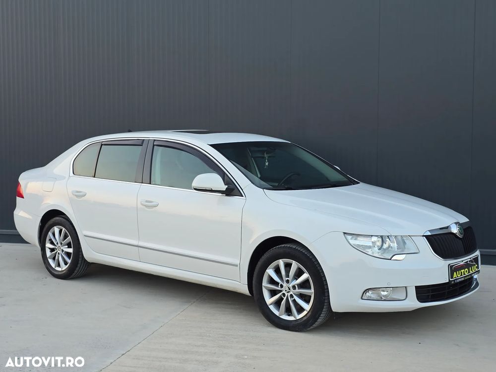 Skoda Superb 2.0 TDI DSG Elegance - 2