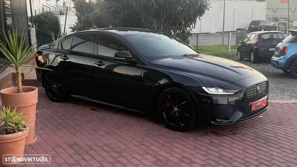 Jaguar XE 2.0 D200 R-Dynamic S - 18