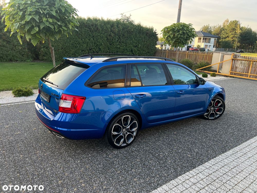 Skoda Octavia 2.0 TDI RS DSG - 19