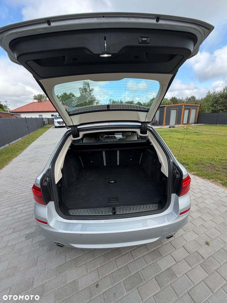 BMW Seria 5 520d Sport Line - 8