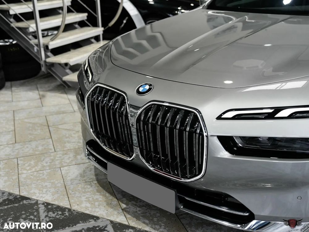 BMW Seria 7 740d xDrive - 13