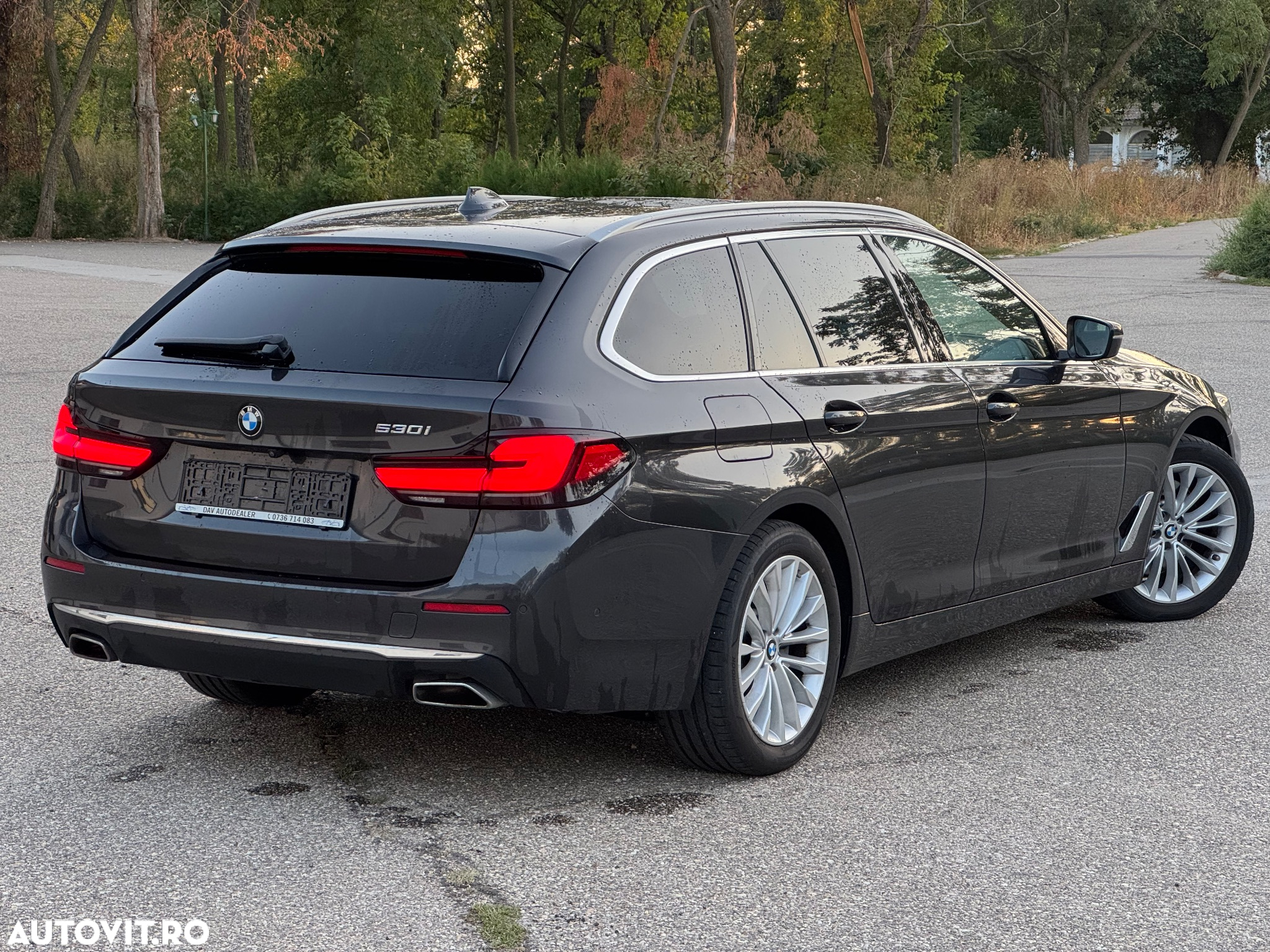BMW Seria 5 530i Touring Aut. Luxury Line - 5