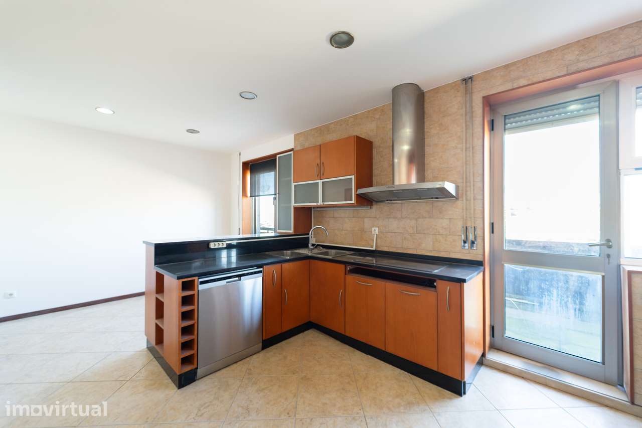 T5 Penthouse na Av Fernão Magalhães - Centro do Porto com Terraço - Grande imagem: 5/30