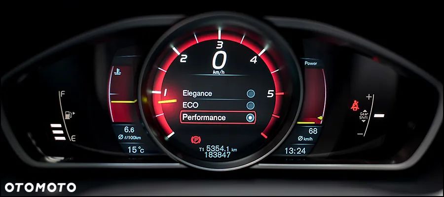 Volvo V40 Cross Country - 24