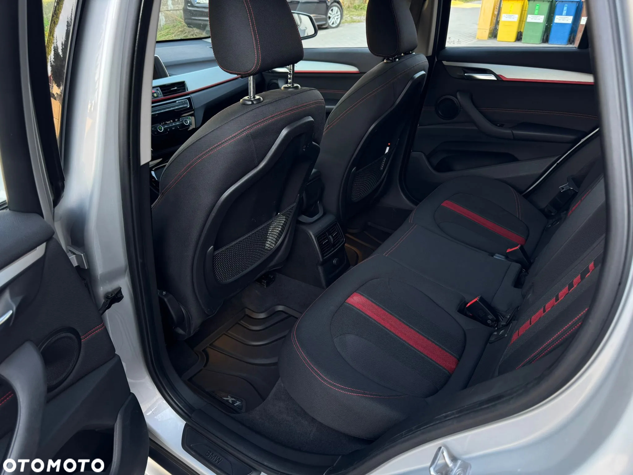 BMW X1 - 10