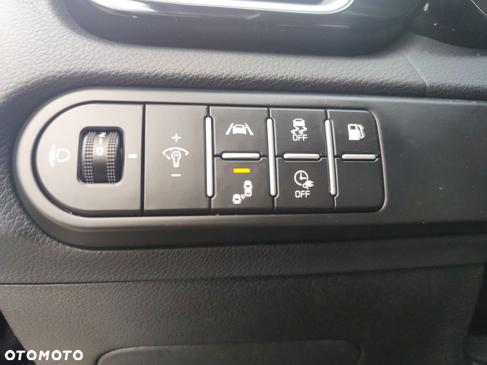 Kia Ceed - 22