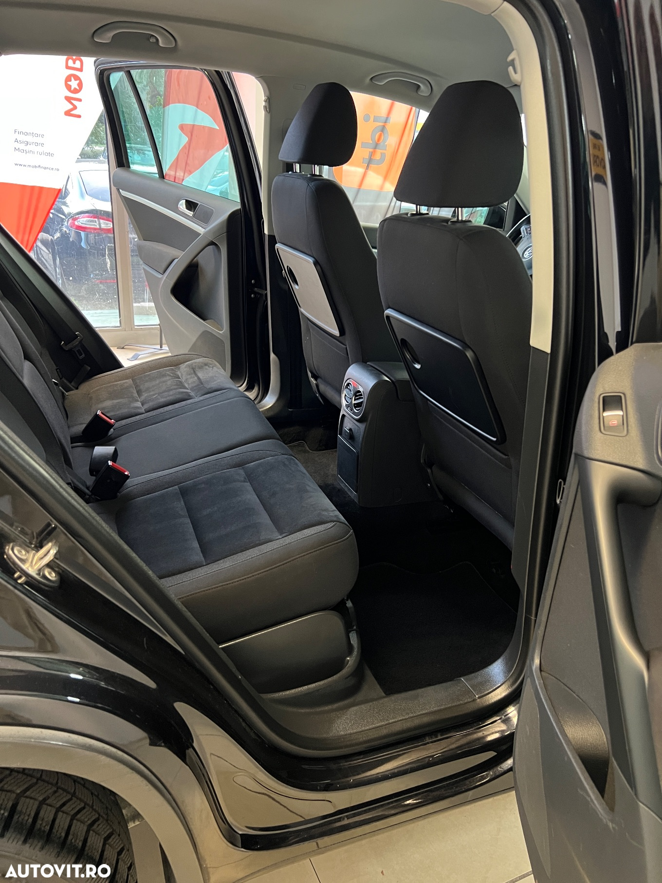 Volkswagen Tiguan 2.0 TDI 4Motion DSG Trend & Fun - 9