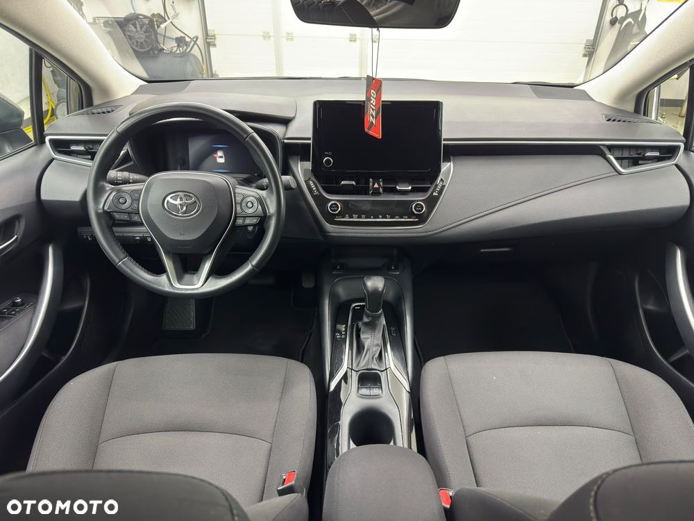 Toyota Corolla - 8