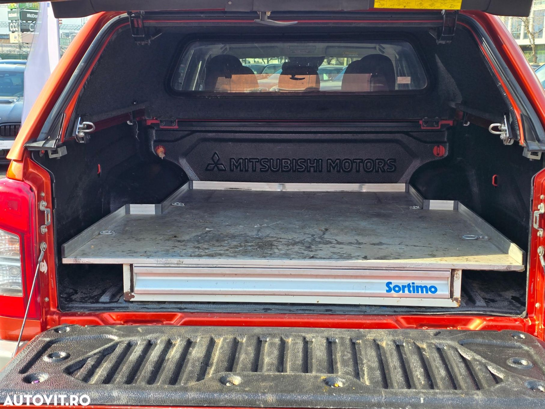 Mitsubishi L200 Double Cab 4WD - Automat - 7
