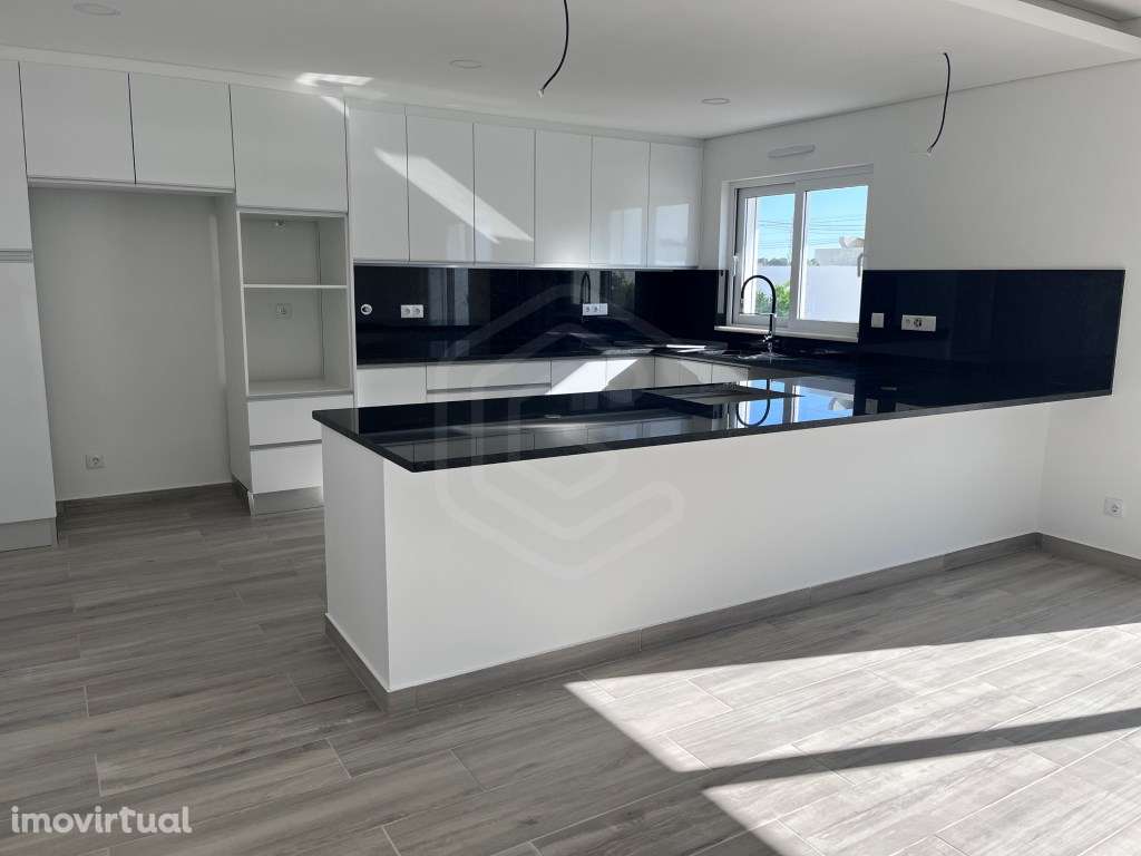 Moradia T4 nova com piscina em Altura, Castro Marim - Grande imagem: 4/29