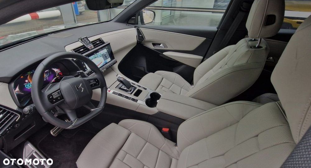 DS Automobiles DS 7 Crossback - 17