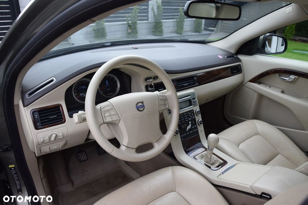 Volvo V70 - 24