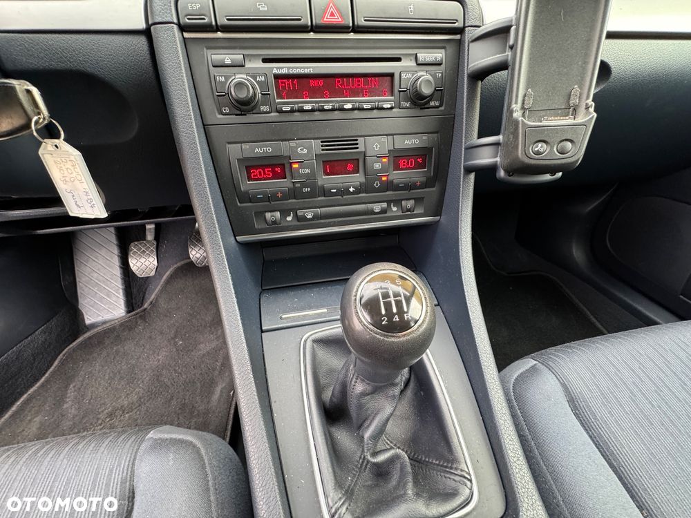 Audi A4 Avant - 11