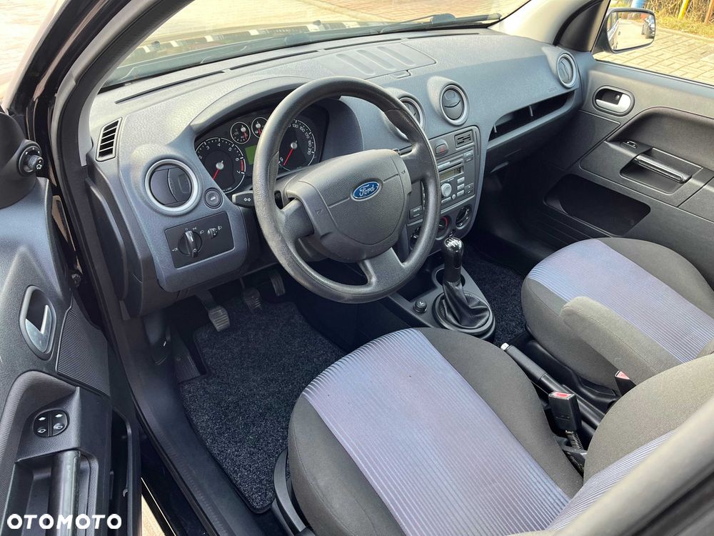 Ford Fusion - 5