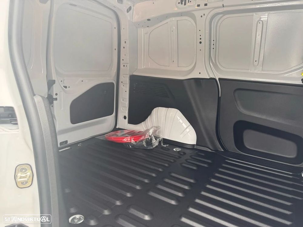 Opel Combo Cargo Electric L1 - 11