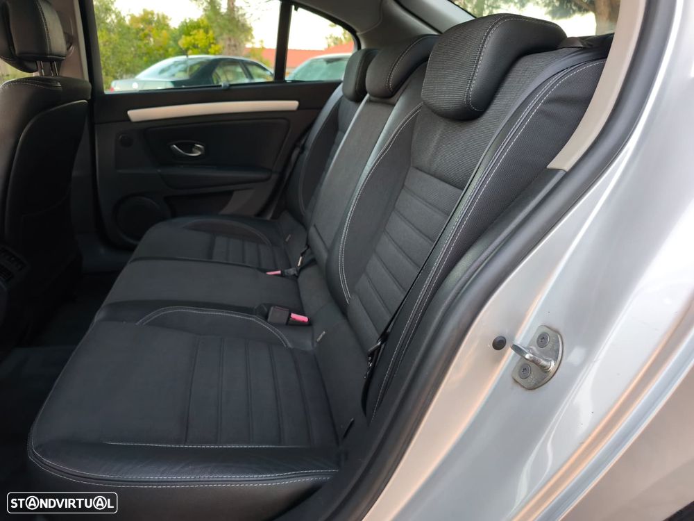 Renault Laguna 2.0 dCi Dynamique - 17