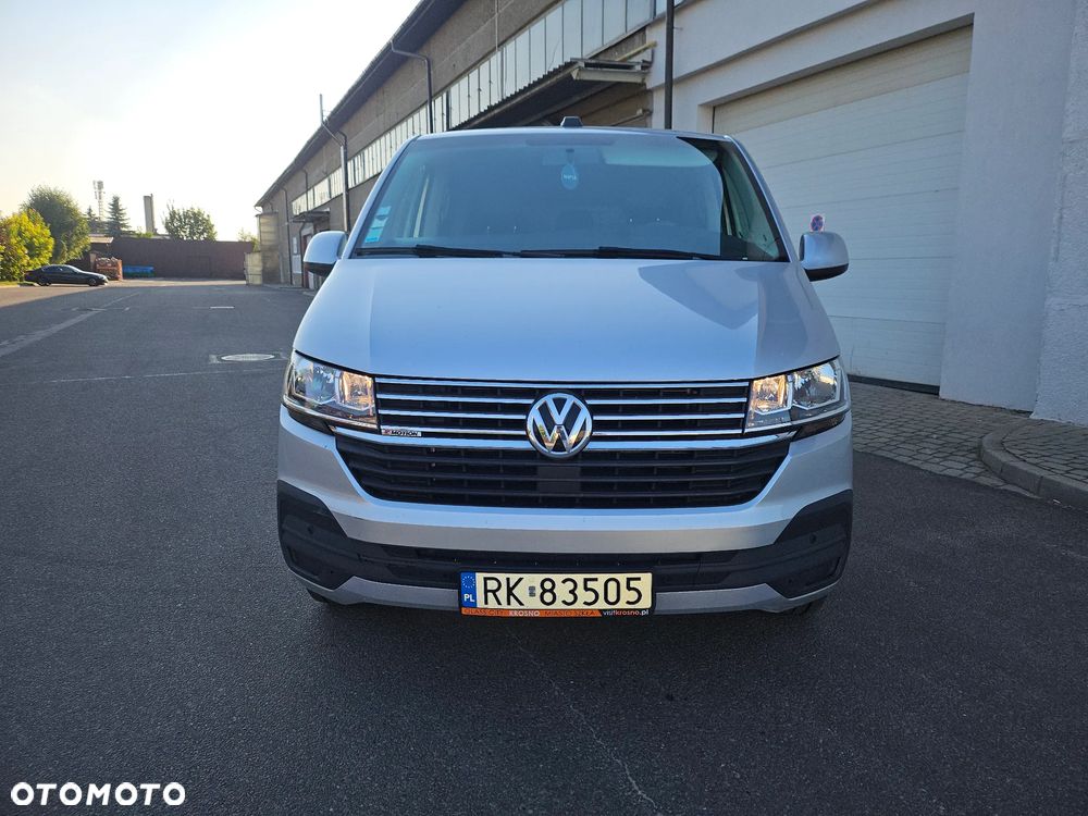 Volkswagen Caravelle 2.0 TDI L2 Highline 4Motion DSG - 8