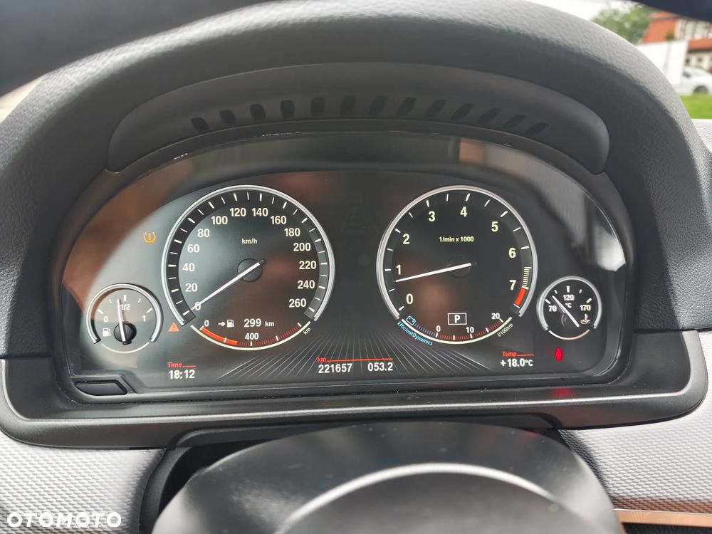 BMW Seria 5 520i Sport-Aut - 19