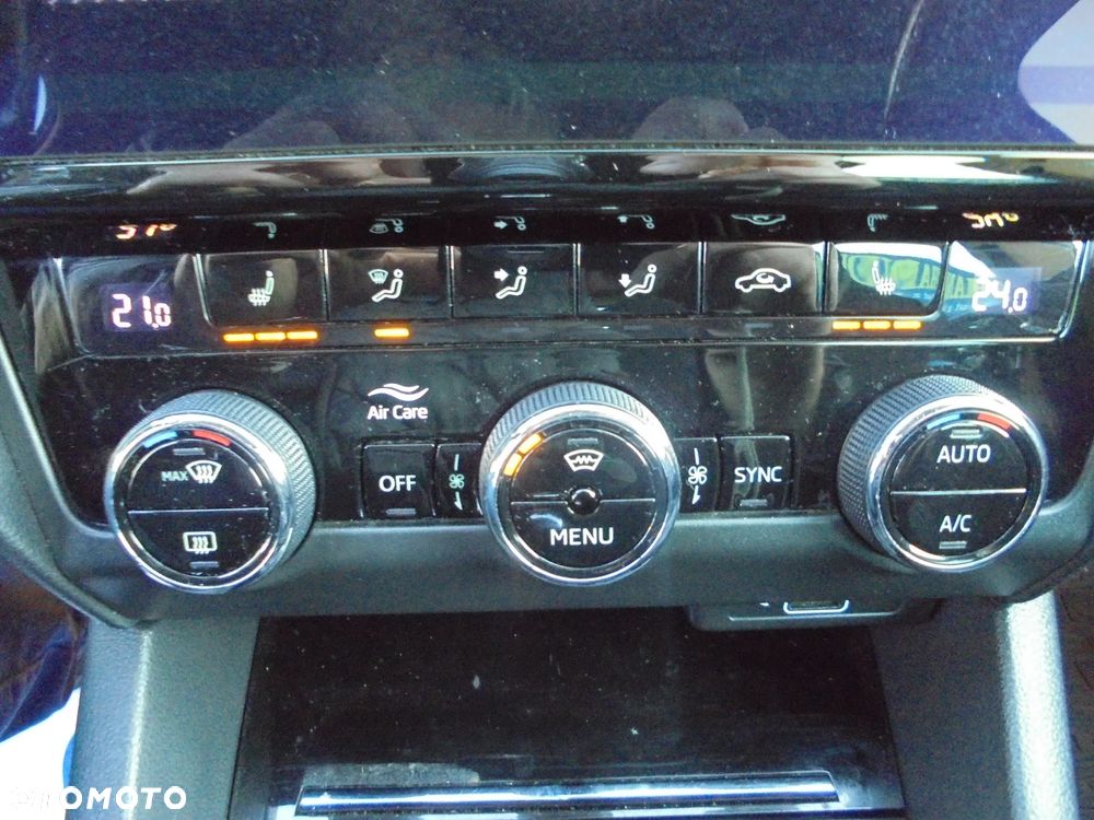 Skoda Octavia 2.0 TDI DSG Ambition - 23