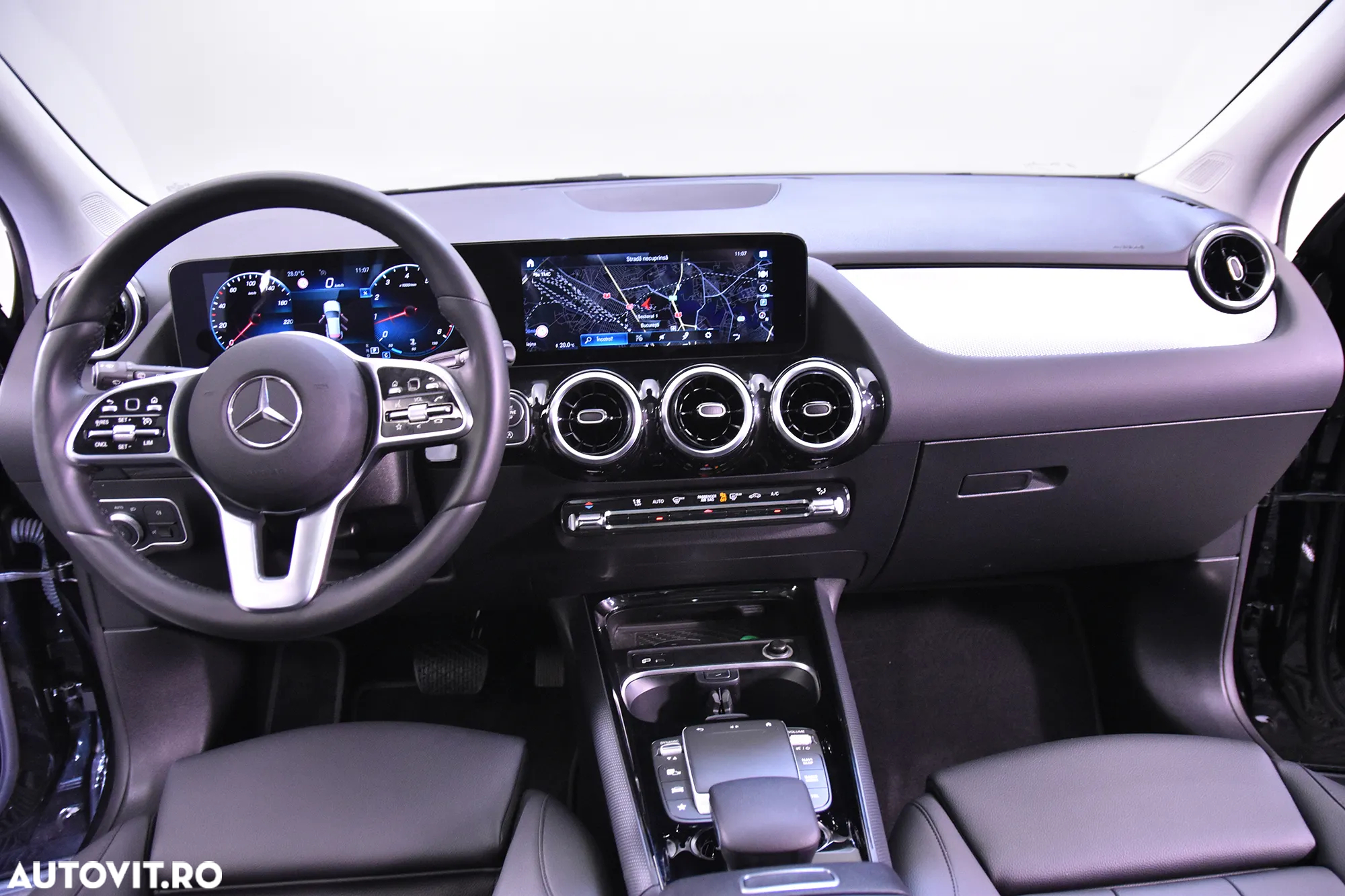 Mercedes-Benz GLA 250 4Matic 8G-DCT - 9