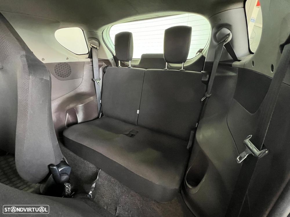 Toyota iQ 1.0 VVT-i 2 MultiDrive - 9