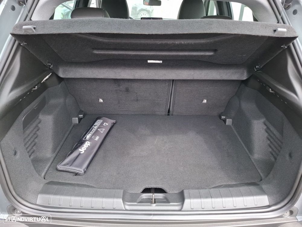 Jeep Avenger 1.2 GSE T3 Altitude - 7