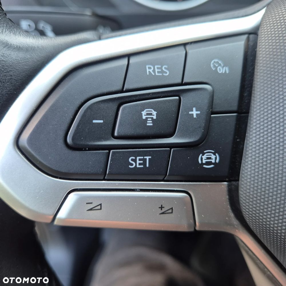Volkswagen Tiguan 1.5 TSI EVO Trendline - 30
