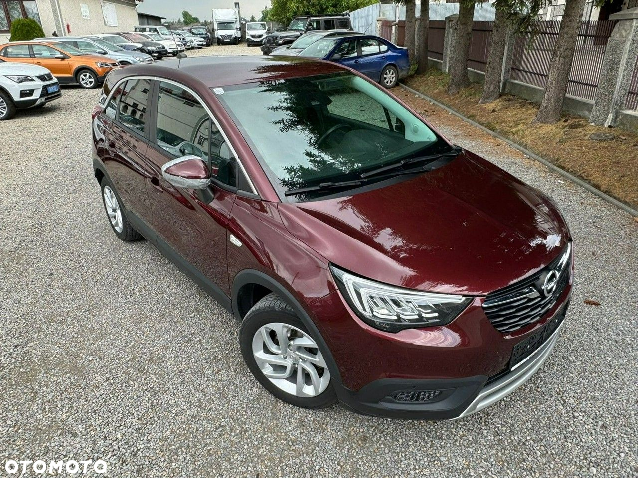 Opel Crossland X 1.2 T Design Line S&S - 31