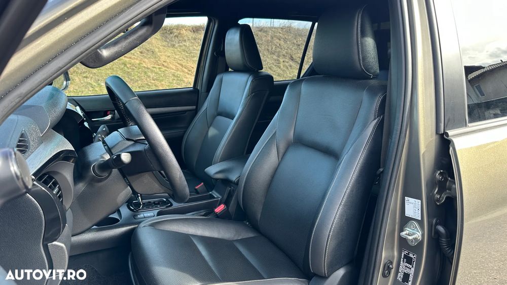 Toyota Hilux 2.8D 204CP 4x4 Double Cab AT Invincible Color Edition - 21