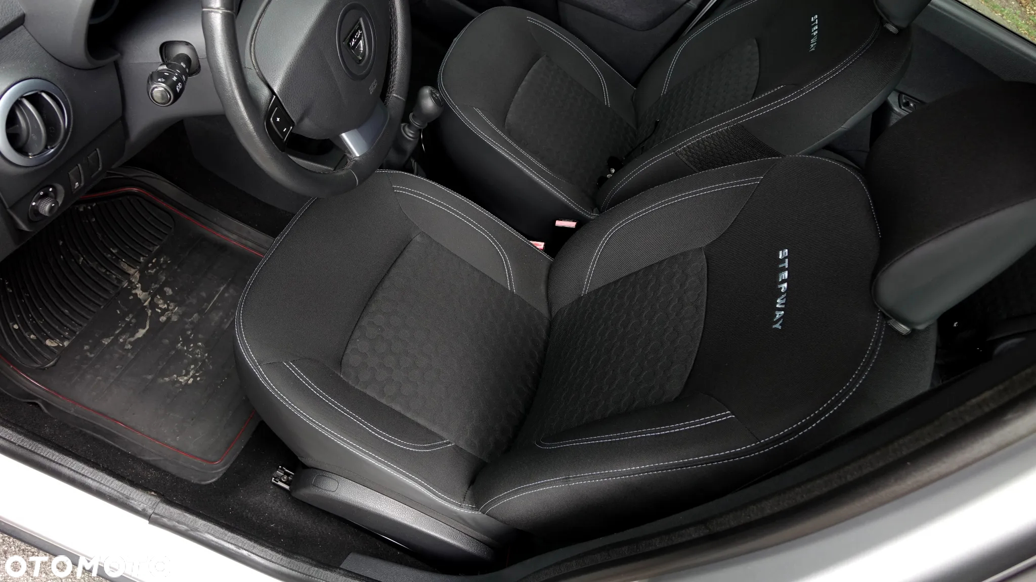 Dacia Lodgy 1.5 dCi Stepway - 5