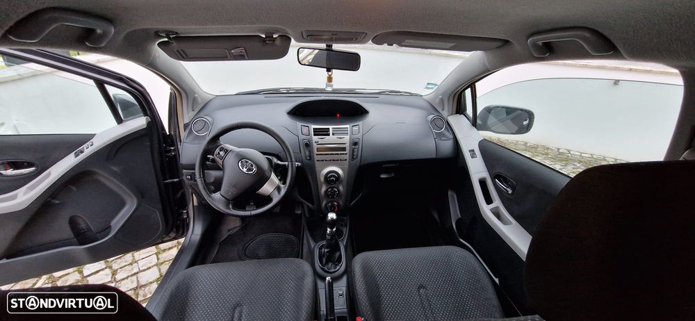 Toyota Yaris 1.0 VVT-i Comfort - 11