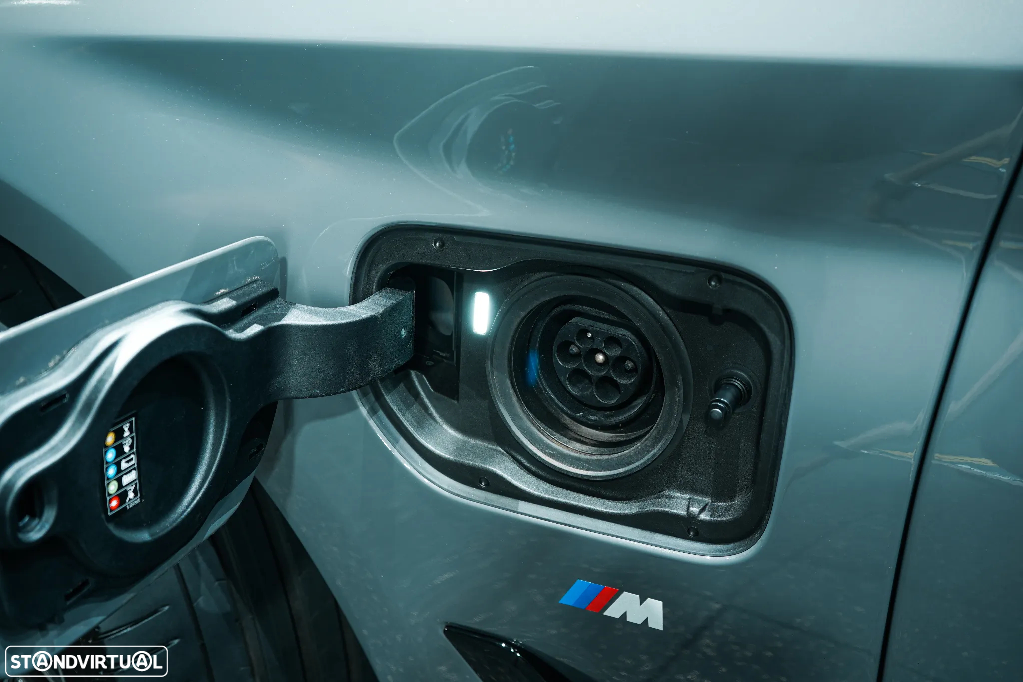 BMW 530 e Pack Desportivo M - 13