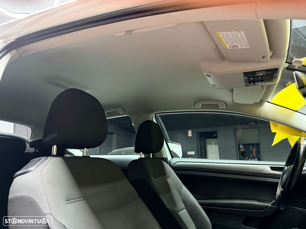 VW Golf 1.6 TDi BlueMotion Trendline - 27