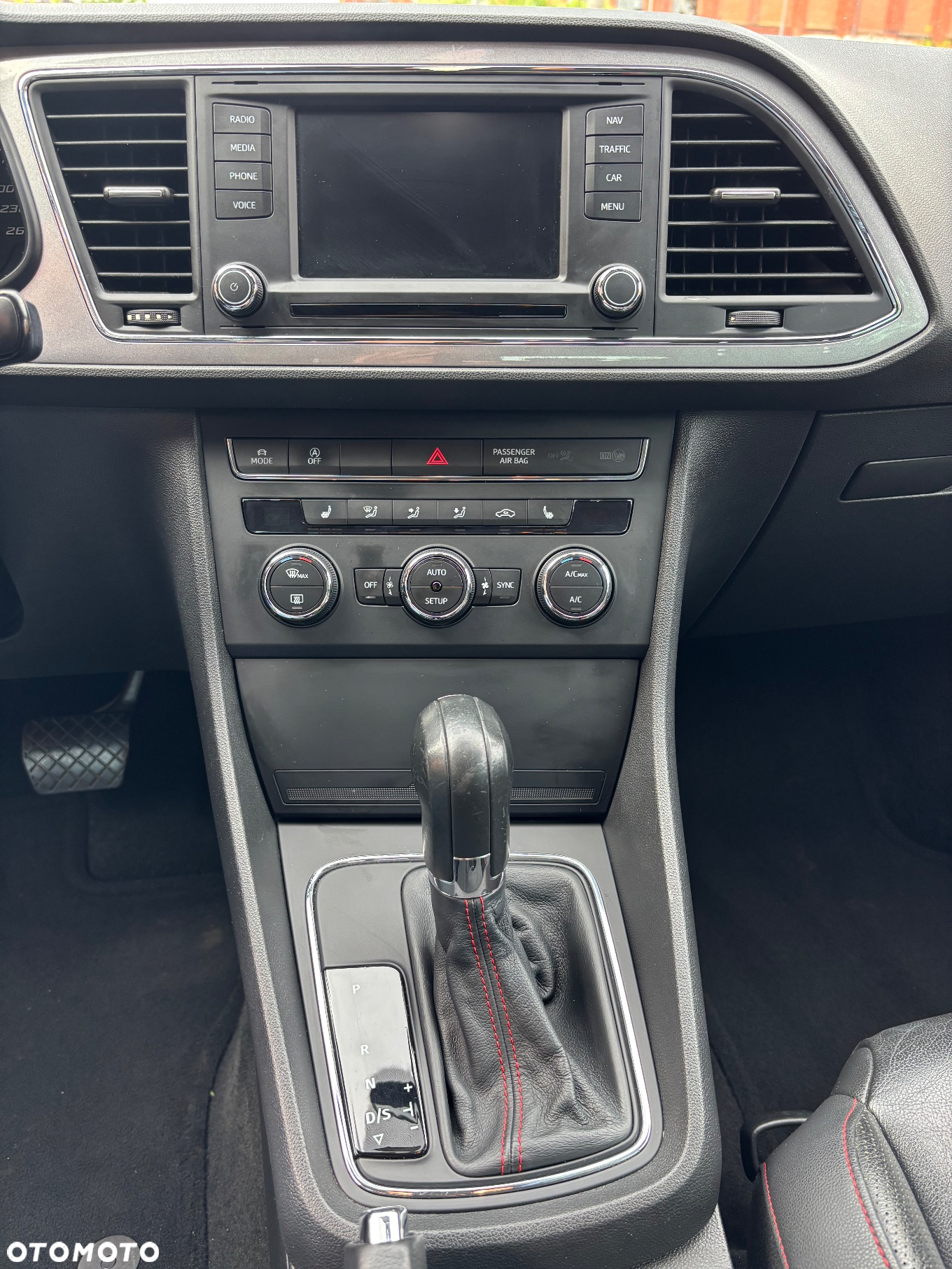 Seat Leon 2.0 TDI FR S&S DSG - 4