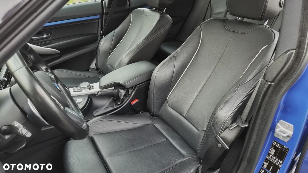 BMW Seria 3 320d xDrive M Sport - 10