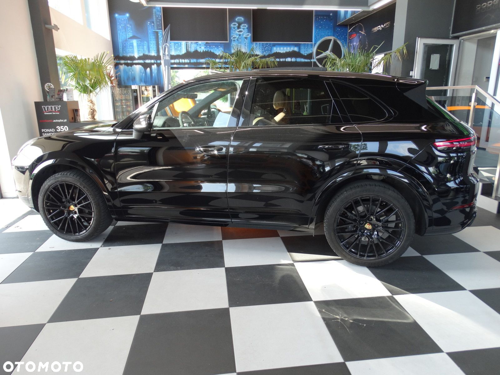 Porsche Cayenne - 11