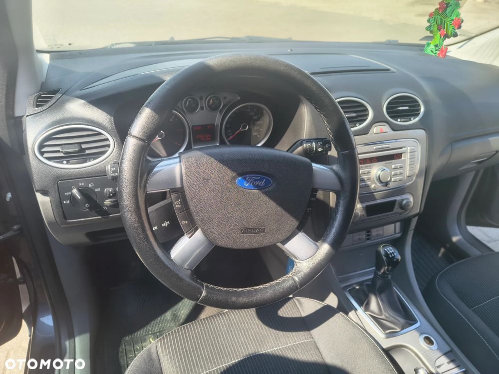 Ford Focus - 10