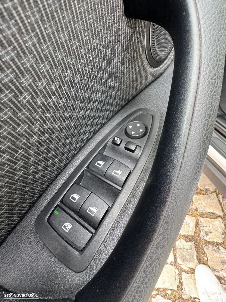 BMW X1 25 e xDrive - 21