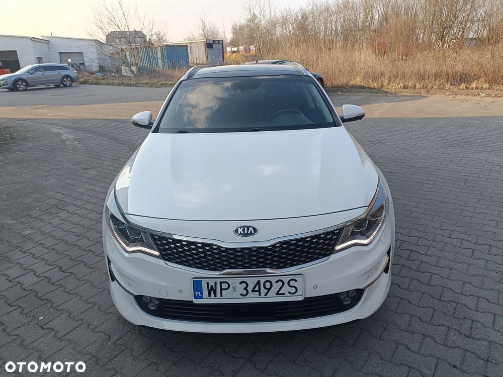 Kia Optima Sportagon 1.7 CRDI DCT Edition 7 - 9