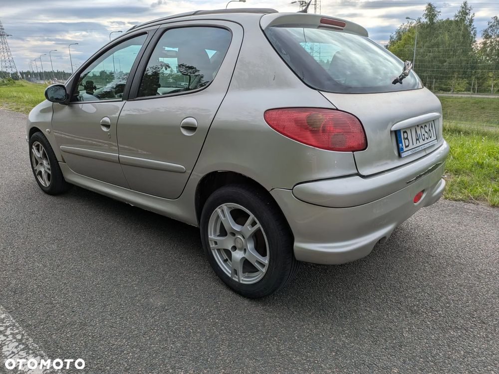 Peugeot 206 2.0 HDi Quiksilver - 3