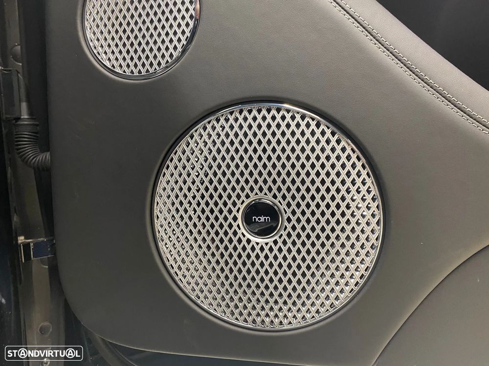 Bentley Bentayga V8 Azure - 12