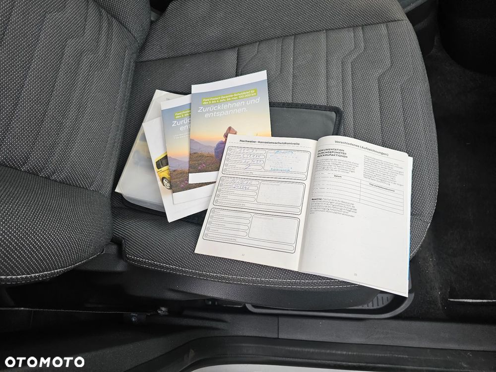 Ford Tourneo Connect Grand - 13