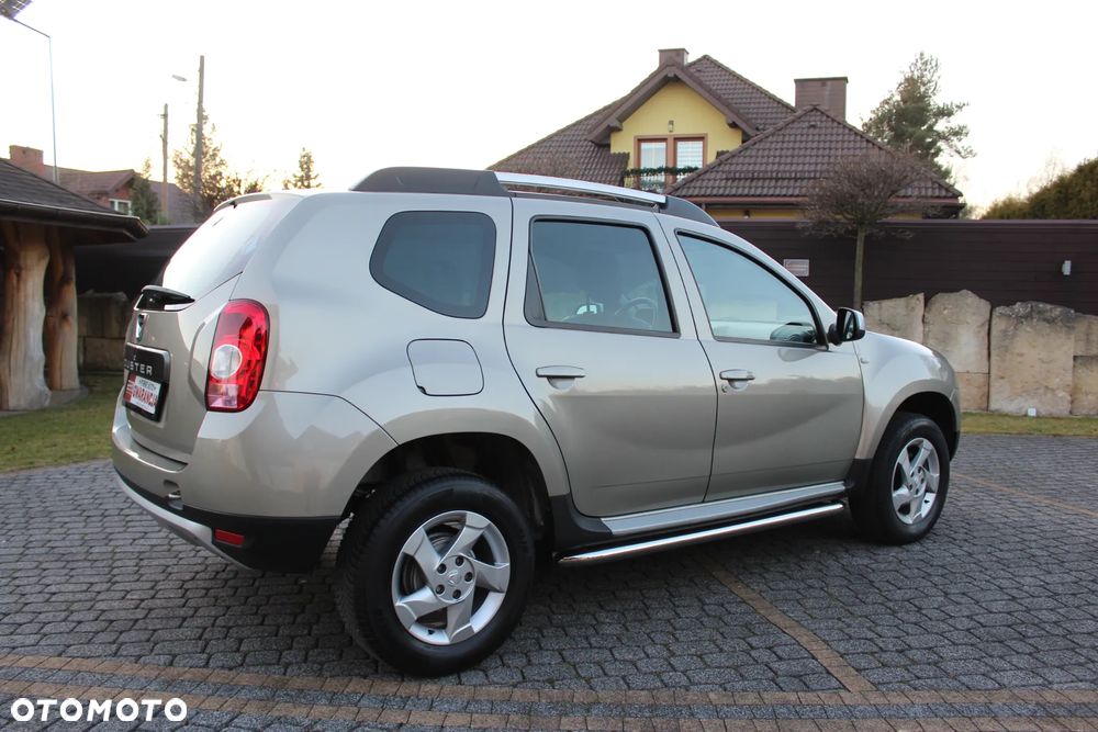 Dacia Duster 1.6 16V 4x2 Prestige - 6
