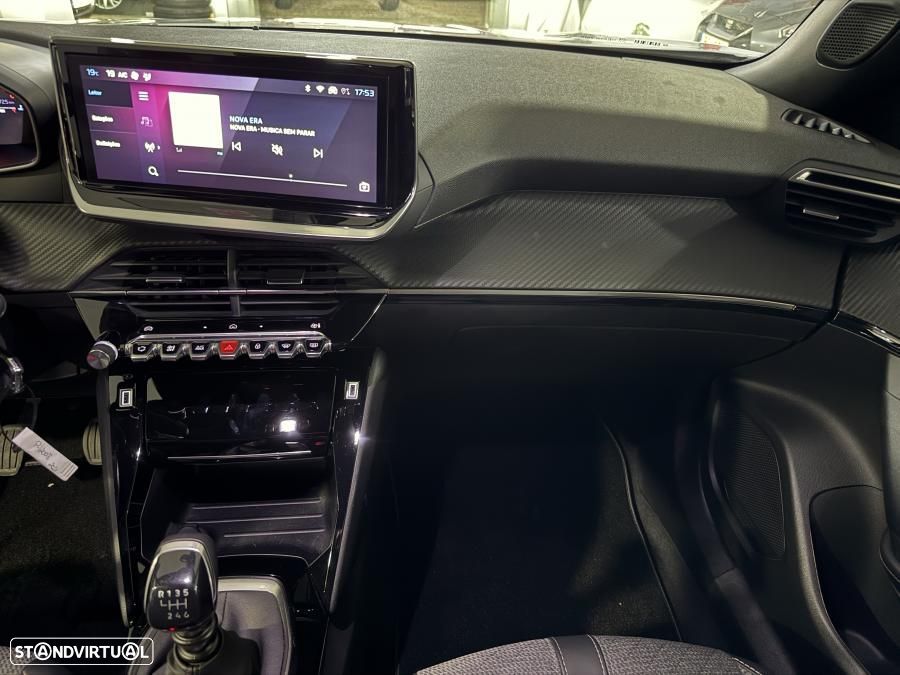 Peugeot 2008 1.2 PureTech Allure - 19